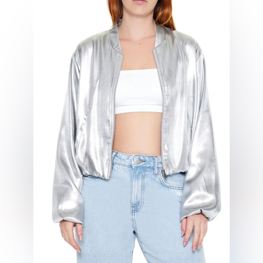 Metallic Silver Cropped Bomber Jacket - Forever 21. Size Small. BNWT